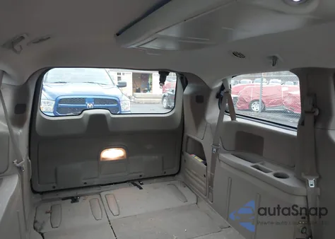 2014 Chrysler Town & Country Touring из США, поврежденный, VIN 2C4RC1BG9ER115613